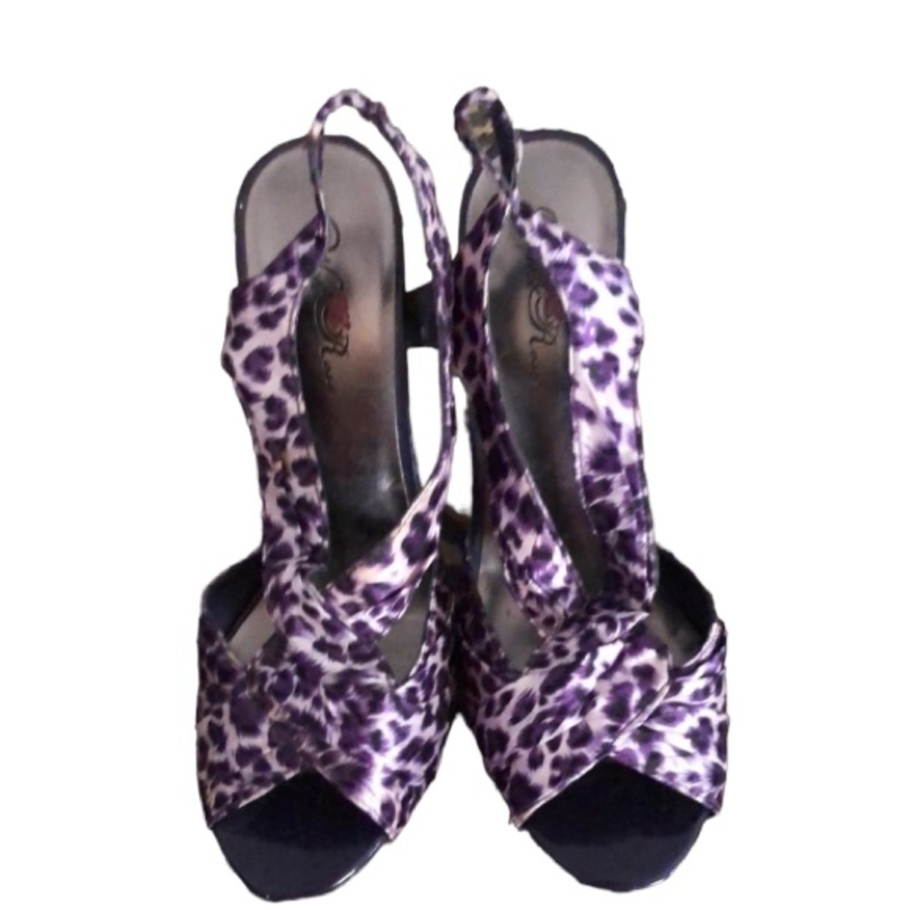 Wild Rose size 10 Purple Leopard Heels platform at toe for comfort